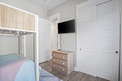 3 Bedroom | 2 Bathroom | Fully Turnkey & Furnished | East-Facing - photo 25