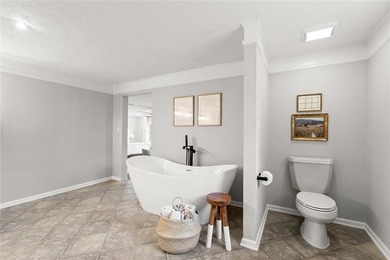 Experience the unmatched beauty and lake lifestyle where - photo 37