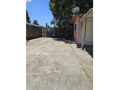 This East Palo Alto ranch-style home is a prime opportunity for - photo 46