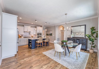 This beautifully designed Palazzo offers the perfect blend of