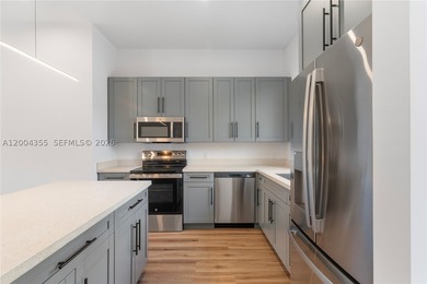 Discover this stunning new construction townhouse featuring 4 - photo 5