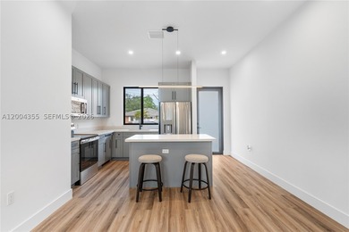 Discover this stunning new construction townhouse featuring 4 - photo 8