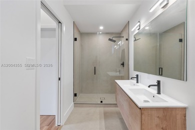 Discover this stunning new construction townhouse featuring 4 - photo 10