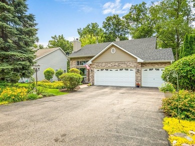 Welcome to beautiful Candlewick Lake, a private gated community - photo 2