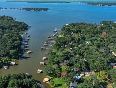 Cedar Creek Lake Lot For Sale in Payne Springs Texas