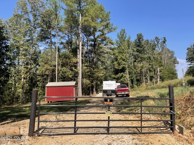 (private lake, pond, creek) Acreage For Sale in Dukedom Tennessee