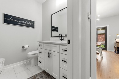 Beautifully designed with a bright, open layout and modern - photo 16