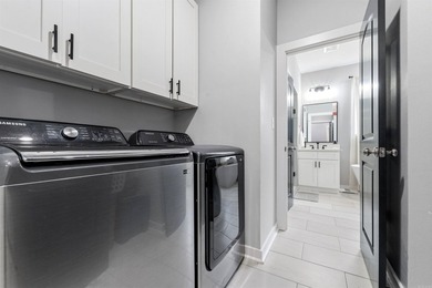Beautifully designed with a bright, open layout and modern - photo 17