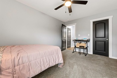 Beautifully designed with a bright, open layout and modern - photo 33