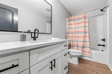 Beautifully designed with a bright, open layout and modern - photo 34