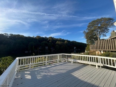 Lake Hopatcong Home For Sale in Hopatcong New Jersey