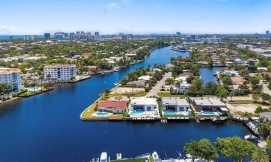 Stunning 4BR/4.5BA waterfront home in gated Bal Harbour. Nearly - photo 46