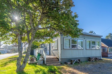 Devils Lake Home For Sale in Lincoln City Oregon