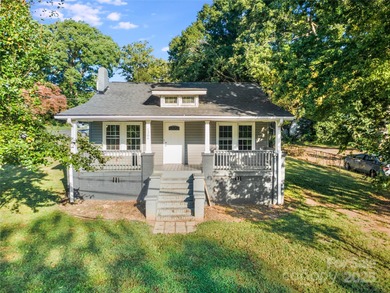 Lake Wylie Home For Sale in Mount Holly North Carolina