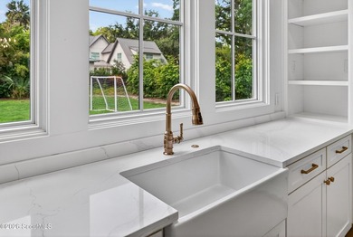 HOMES IN THIS EXCLUSIVE GATED NEIGHBORHOOD RARELY COME TO MARKET - photo 19
