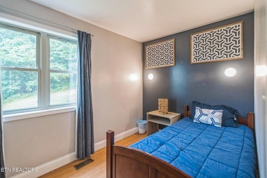 A fully furnished lake retreat with private guest suite- ready - photo 19