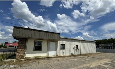 Multi use building, has been gutted and ready for buyers - photo 9