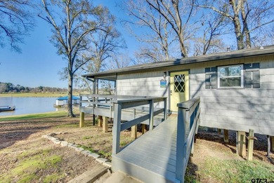 WATERFRONT LAKE PALESTINE COTTAGE WITH PRIVATE BOATHOUSE AND - photo 2