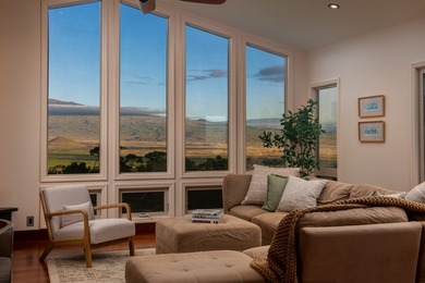 Atop Waimea's most elevated and private street, this - photo 23