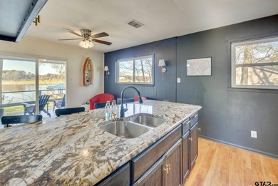 WATERFRONT LAKE PALESTINE COTTAGE WITH PRIVATE BOATHOUSE AND - photo 6
