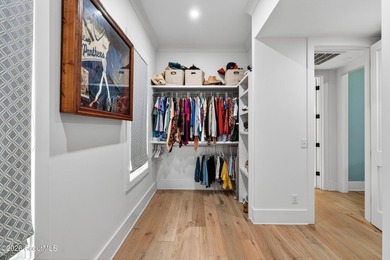 HOMES IN THIS EXCLUSIVE GATED NEIGHBORHOOD RARELY COME TO MARKET - photo 36
