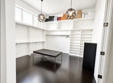 Experience luxury living in this stunning contemporary home - photo 7