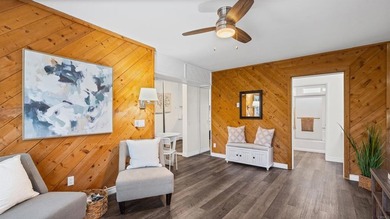 Welcome to this light and bright upstairs 1 bedroom, 1 bath - photo 1
