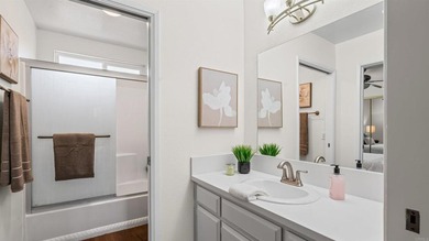 Welcome to this light and bright upstairs 1 bedroom, 1 bath - photo 7