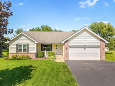 Lake Home For Sale in Lake Summerset, Illinois