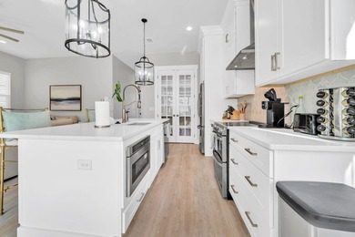 Experience coastal luxury in this fully furnished 2-story Villa - photo 9