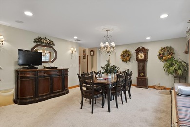 Beautifully maintained and custom-built 3,204 sq. ft - photo 6