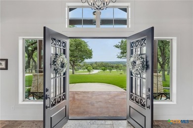 A rare offering, this custom modern ranch estate, set on 15.41 - photo 2
