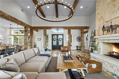 A rare offering, this custom modern ranch estate, set on 15.41 - photo 8