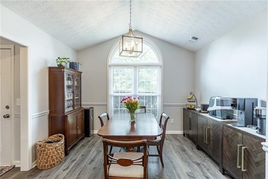 Beautifully updated 3-bedroom, 2-bath ranch nestled on a private - photo 5