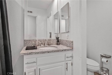 Welcome to 2423 Deodar St. #4, a beautifully maintained - photo 13