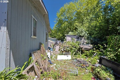 1986 manufactured home offering 1,248 sq. ft. with 3 bedrooms - photo 13