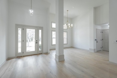 Price Just Reduced - Don't Miss This One! Step into this - photo 14