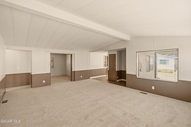Welcome to this move in ready manufactured home located in the - photo 5