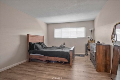 Welcome to 2423 Deodar St. #4, a beautifully maintained - photo 17