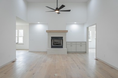 Price Just Reduced - Don't Miss This One! Step into this - photo 22