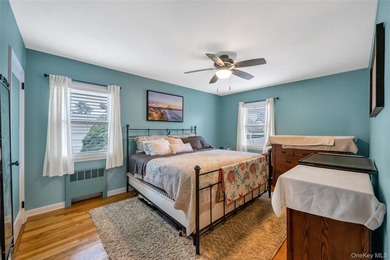 This beautifully renovated Cape in Oceanside offers 3 bedrooms - photo 23