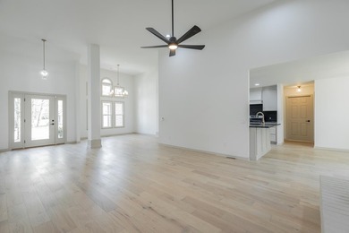 Price Just Reduced - Don't Miss This One! Step into this - photo 27