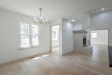 Price Just Reduced - Don't Miss This One! Step into this - photo 30