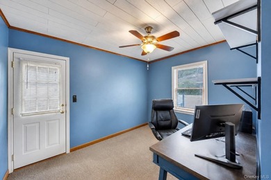 This beautifully renovated Cape in Oceanside offers 3 bedrooms - photo 31