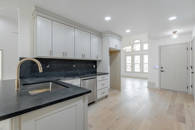 Price Just Reduced - Don't Miss This One! Step into this - photo 33