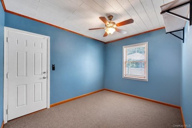 This beautifully renovated Cape in Oceanside offers 3 bedrooms - photo 33