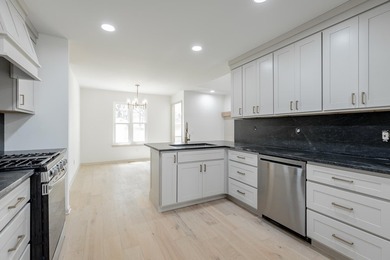 Price Just Reduced - Don't Miss This One! Step into this - photo 42