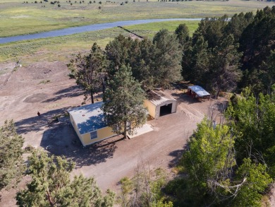 Lake Home For Sale in Chiloquin, Oregon