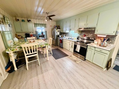Ideally situated just south of Historic Georgetown, this classic - photo 3