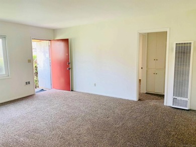 PRIME REDEVELOPMENT OPPORTUNITY IN PACIFIC BEACH! Don't miss - photo 4
